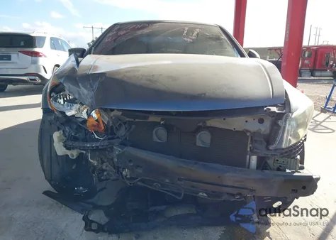 2010 Honda Accord 2.4 Ex-L z USA, uszkodzony, nr VIN 1HGCP2F81AA059489